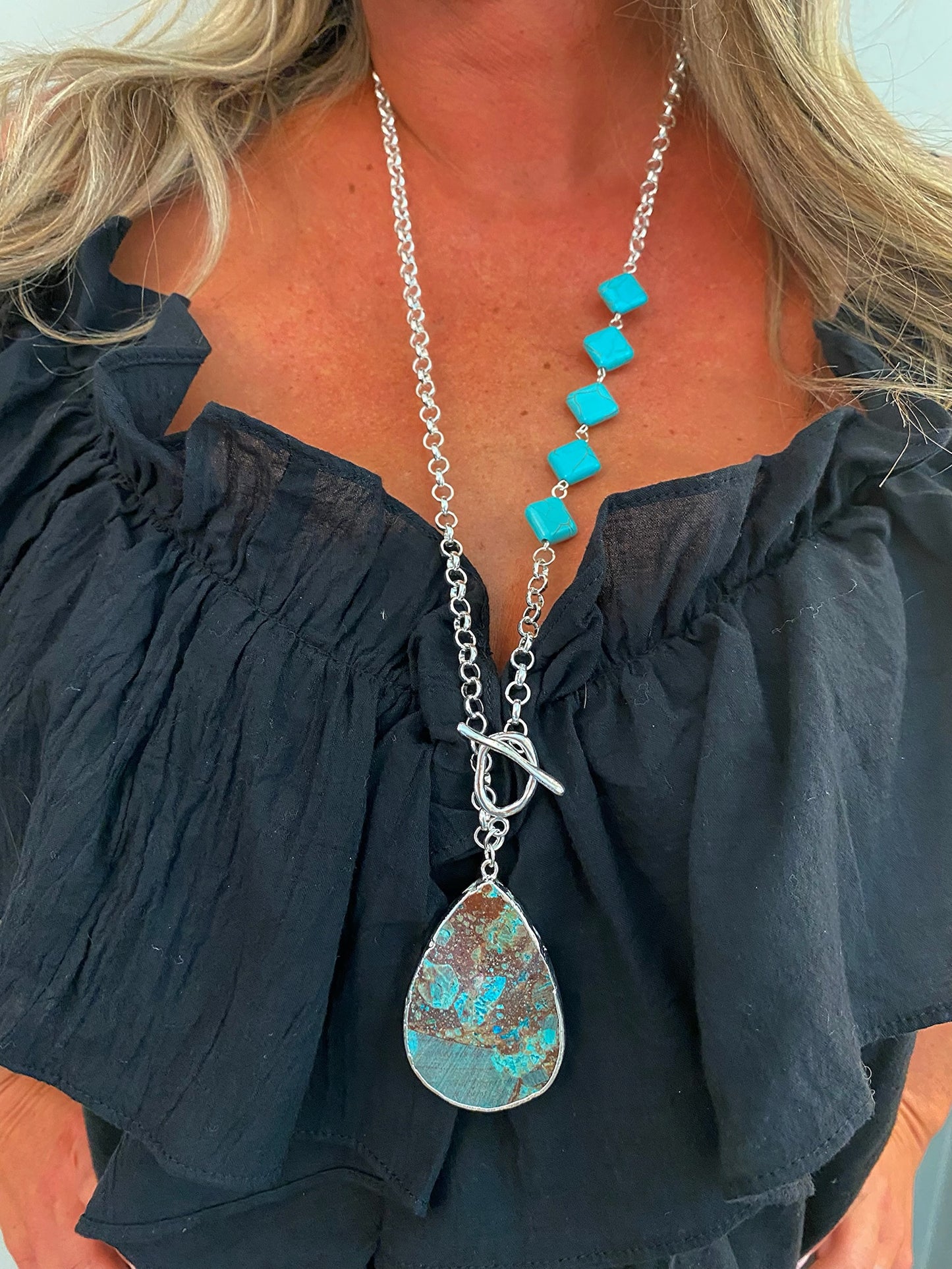 Annie Turquoise Stone Necklace