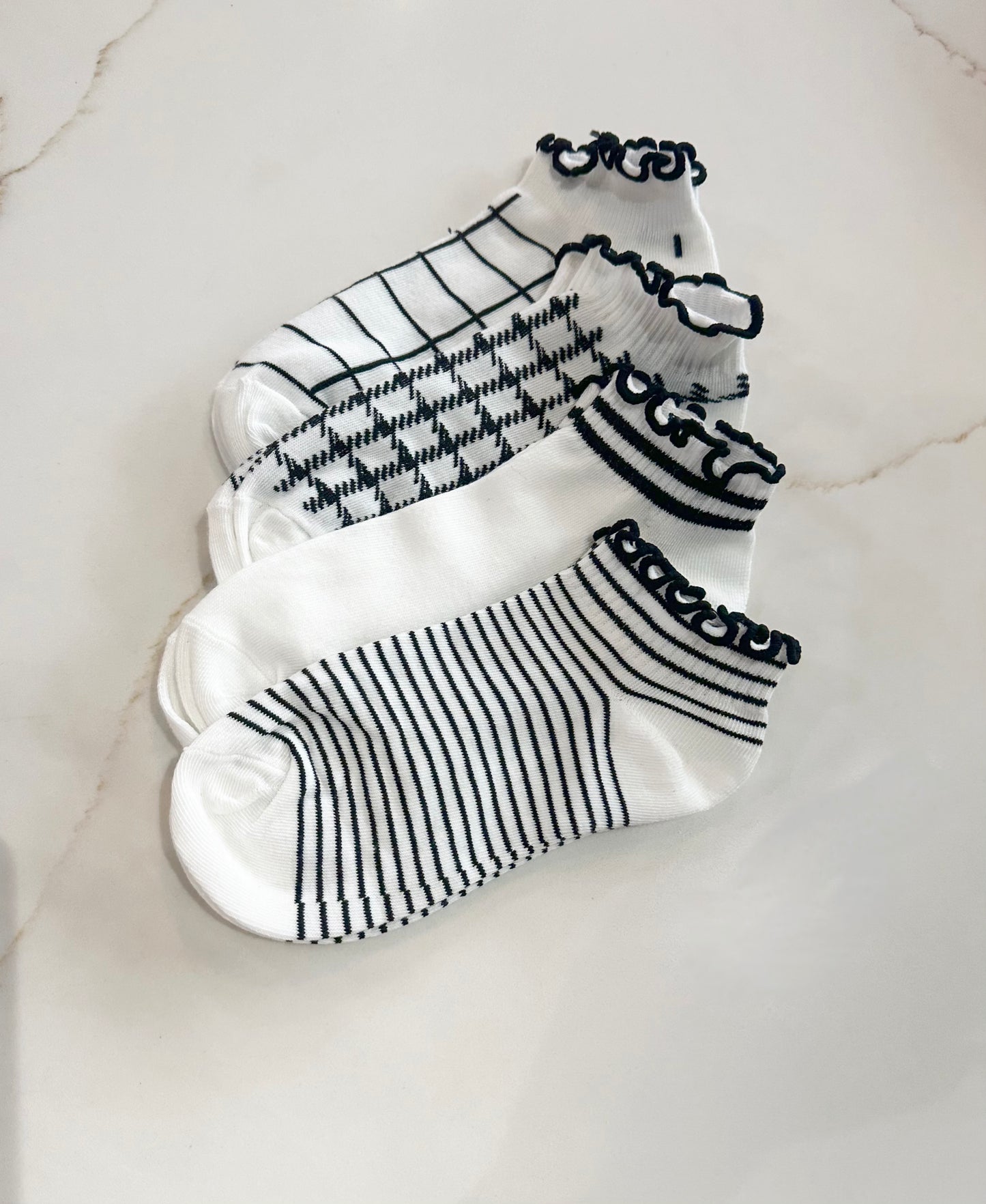 Ruffle top socks